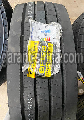 Blacklion BF188 (рулевая) 315/60 R22.5 152/148L 18PR - Фото реального протектра с этикеткой вблизи